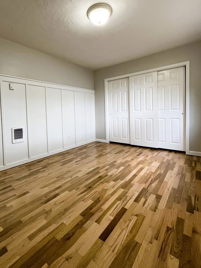 Foto del edificio - (OWE) 3 bed 2 bath home in Cal Young Neigh...