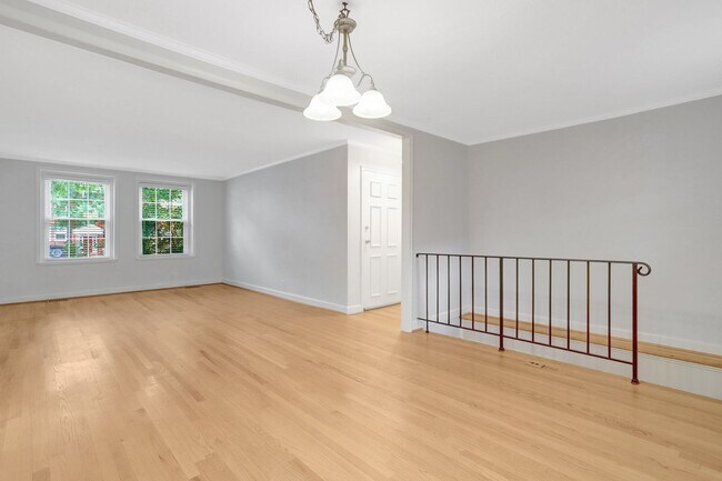 Building Photo - 2 Bedroom 2 Bathroom Condo Available for Rent