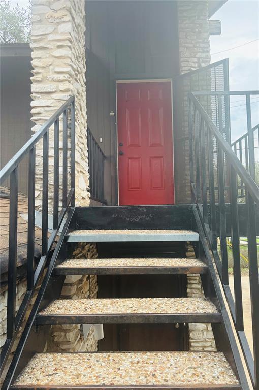 Building Photo - 8201 Sam Rayburn Dr