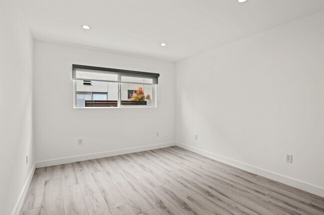 UNIDAD 2 - disponible el 10/5 - 2034 Garth Avenue