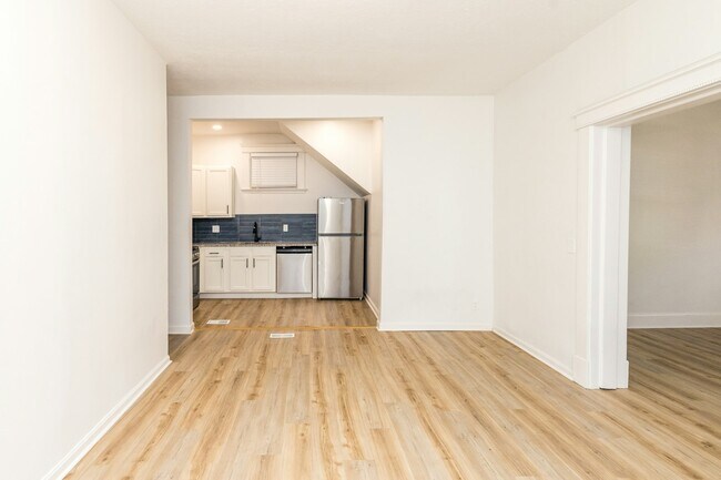 Foto del edificio - 3319 Fairfield Ave, Unit 1