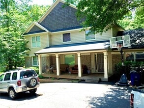 Building Photo - 2012 S Milledge Ave