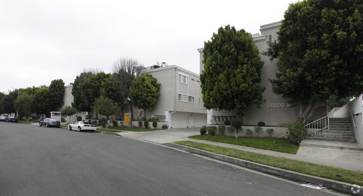 Building Photo - Cantara Apartments