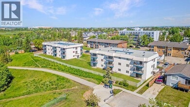 Building Photo - 10222-10105 105 Ave