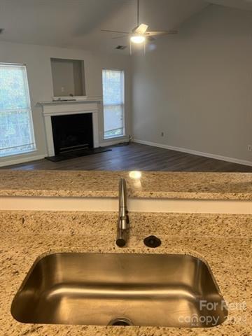 Building Photo - 10131 Northwoods Forest Dr