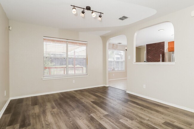Foto del edificio - Amazing home in Redbird Ranch available now!