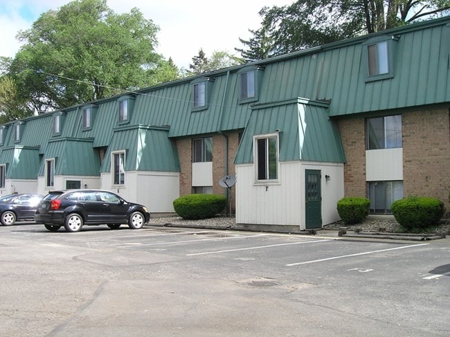 Building Photo - Whitmer Woods
