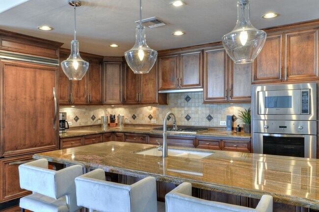 Foto del edificio - 7181 E Camelback Rd