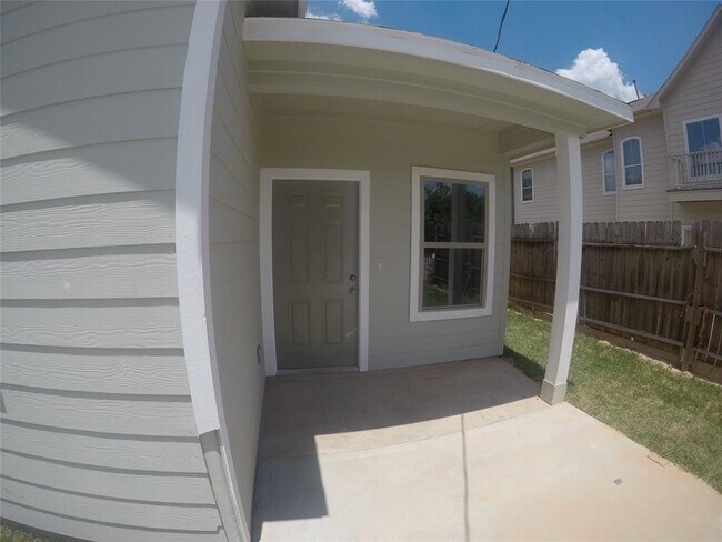 Building Photo - 4503 Maggie St