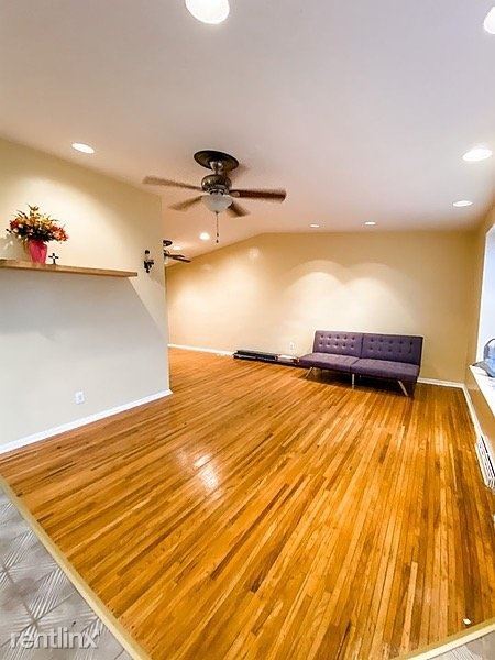 Building Photo - 3 br, 2.5 bath House - 8804 Fairfield Street