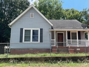 Building Photo - 122 Bailey St