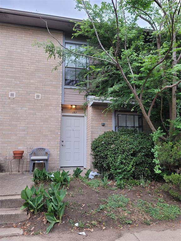 Foto principal - 11000 Kinghurst Dr