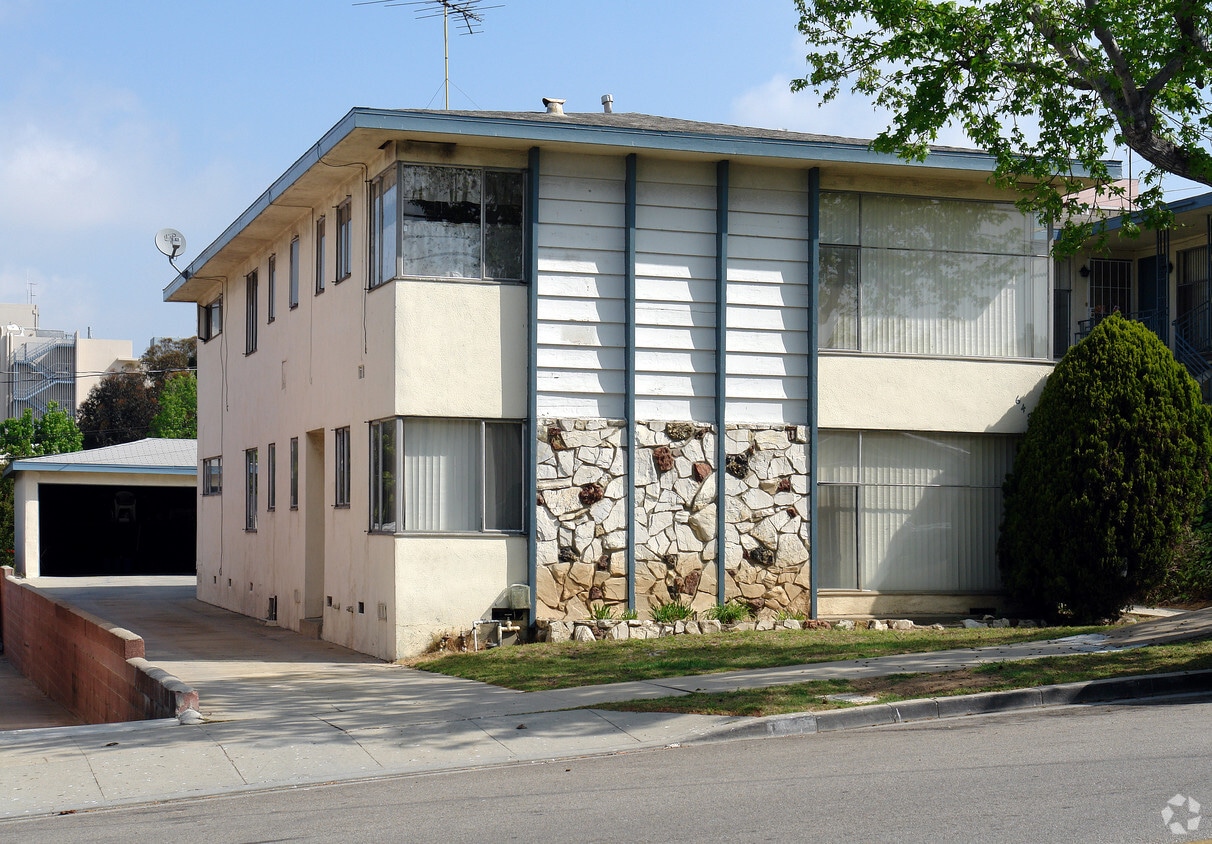 Building Photo - 649 E Regent St