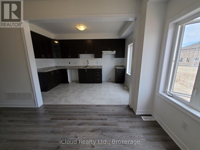 Photo du bâtiment - 152 Werry Ave