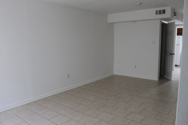 Building Photo - 14828 Forest Grove Ave