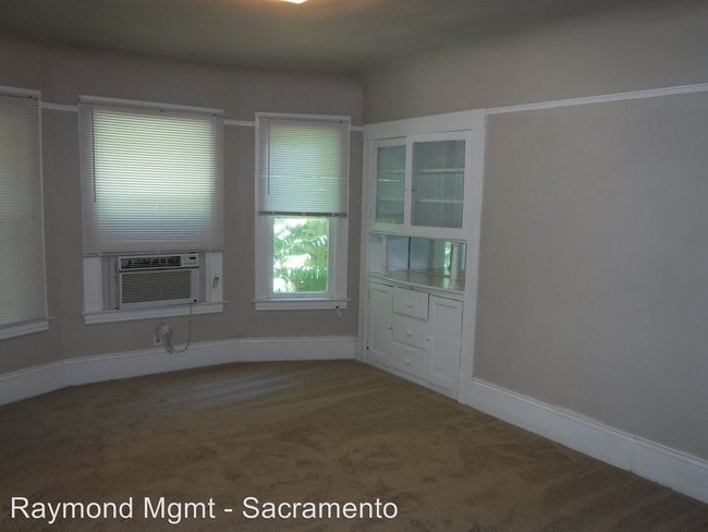 Building Photo - 2111 L St