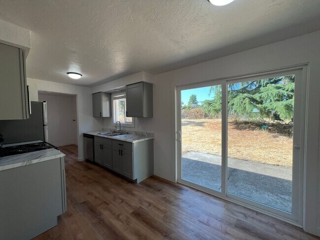 Building Photo - 4036so