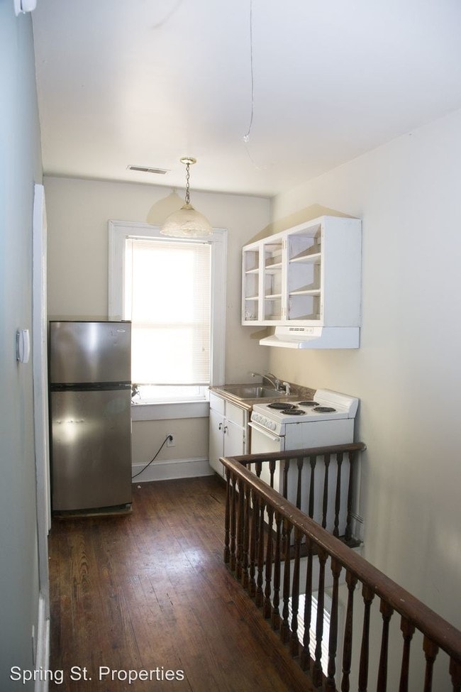 Building Photo - 94 Courtenay Dr