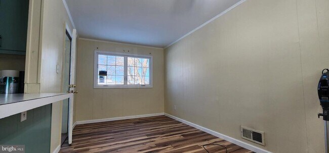 Building Photo - 168 Martin Dr