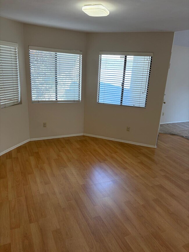 Foto del edificio - 1137 Mission Verde Dr