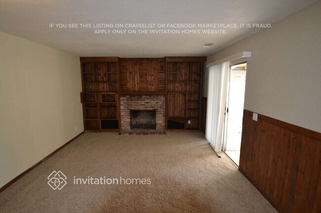 Building Photo - 1542 Claremont Dr