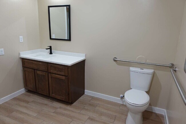 Foto del edificio - Brand-new 2-bedroom, 1-bath apartment ADA Compliant