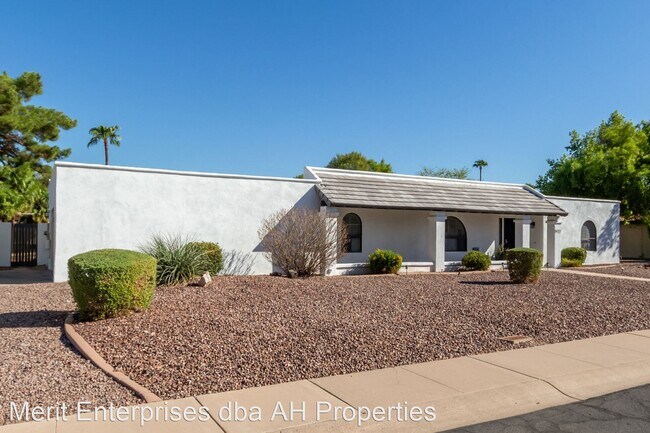 Foto del edificio - 4 br, 3 bath House - 5922 E PRESIDIO RD