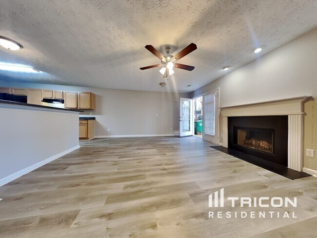 Building Photo - 3647 Woodland Cv Decatur GA