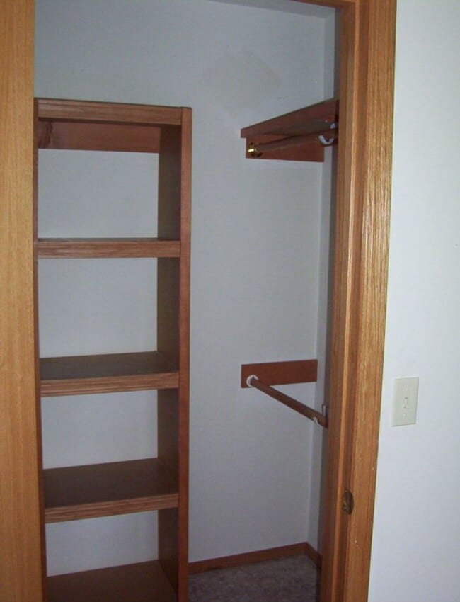 Building Photo - 3469 W Hoke Dr