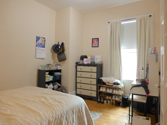 Building Photo - 17 Auburn St