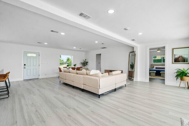 Foto del edificio - 601 SE 13th Ave