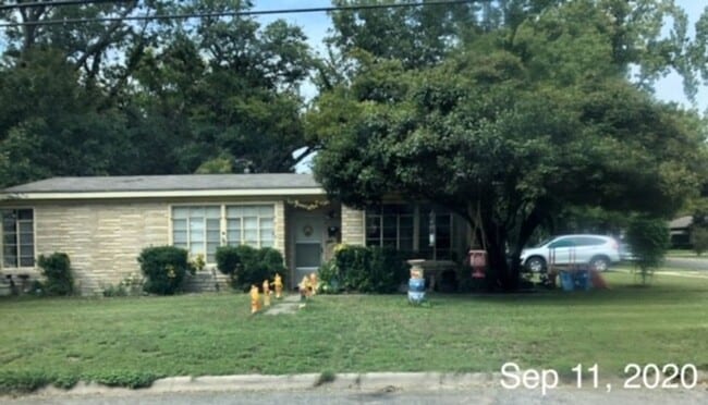 Photo - House for Lease