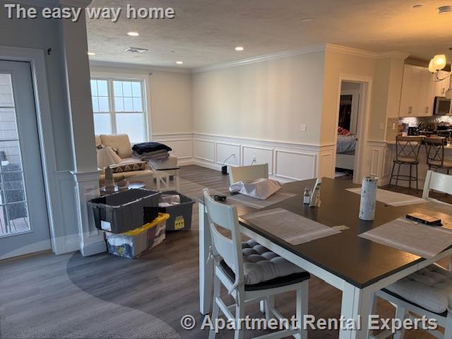 Building Photo - 320 Middlesex Ave