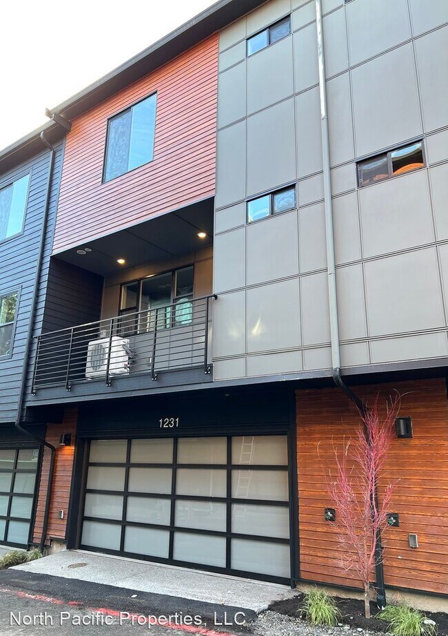 Foto del edificio - 3 br, 2.5 bath House - 1231 131st Ct NE