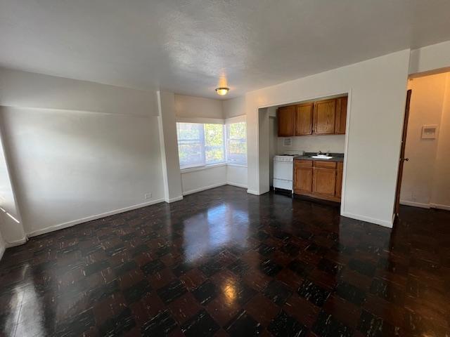 Foto principal - 0 bedroom in Chicago IL 60626