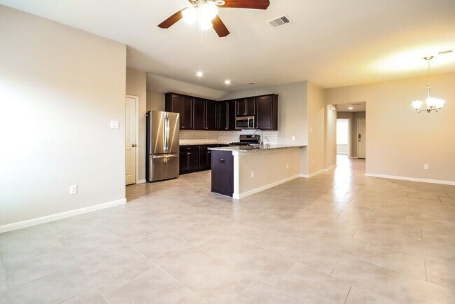 Foto del edificio - 622 Harvest Bluff Dr