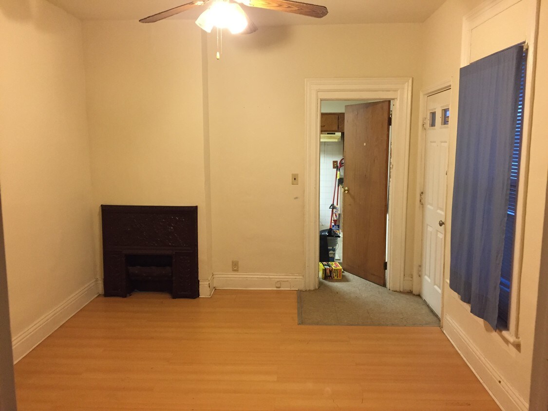 Primary Photo - 176 Glenwood Ave