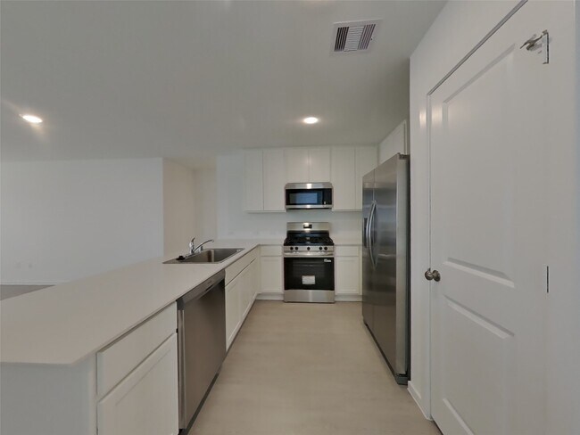 Foto del edificio - 13023 Shells Ln