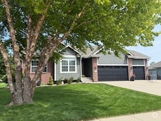 Front Elevation - 2604 Northwood Cir