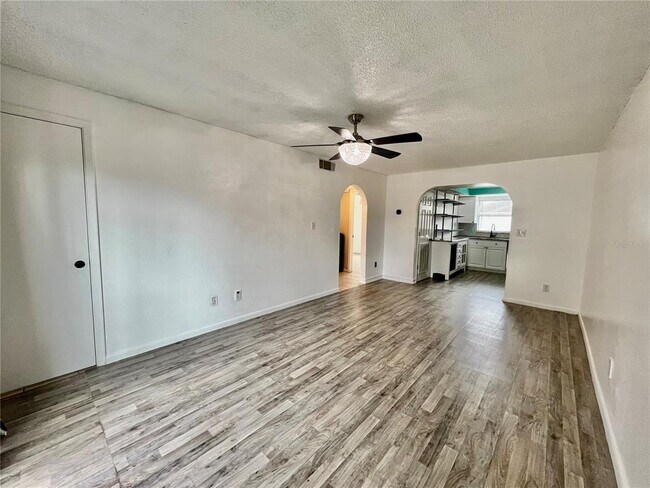 Building Photo - 7008 S Mascotte St