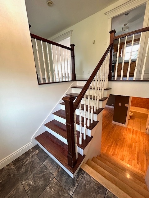 Photo du bâtiment - 6 Cedarcrest Pl