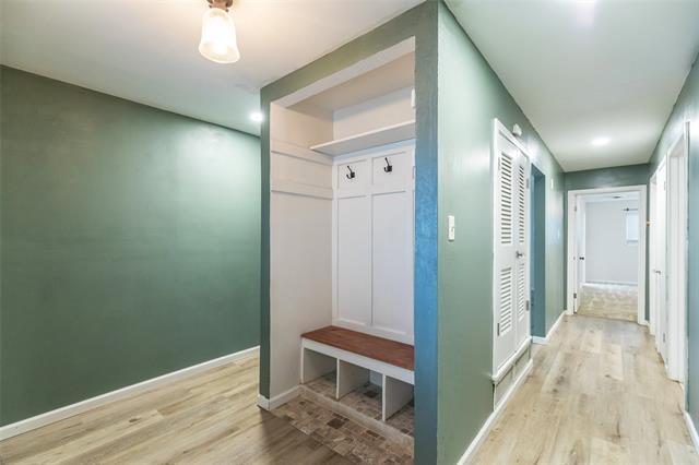 Foto del edificio - 2325 Sylvan Dr