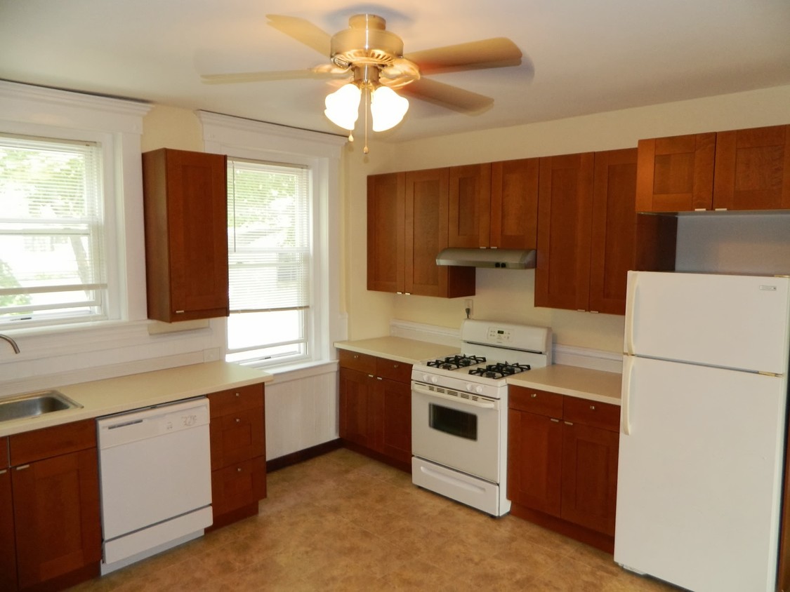 Foto principal - 159 Willow St