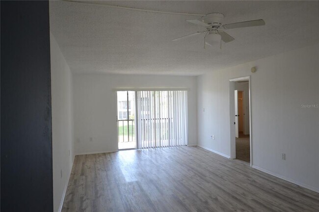 Building Photo - 256 Cypress Ln