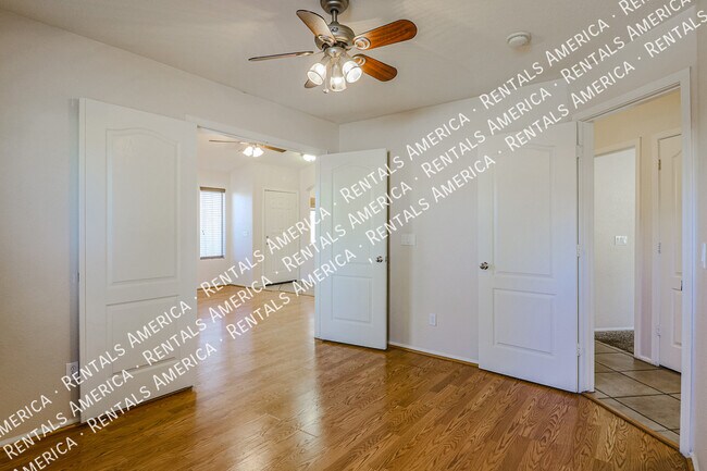 Foto del edificio - 16070 W Kendall St