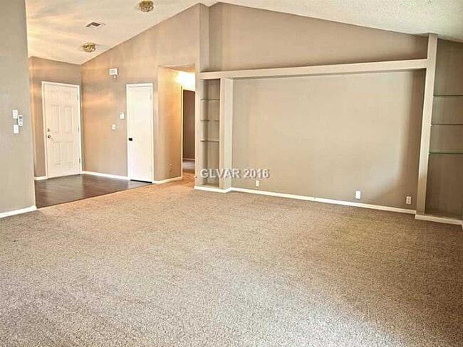 Building Photo - 833 Spyglass Ln