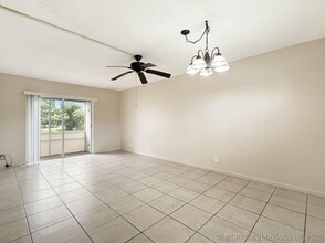 Building Photo - 200 Bonnie Blvd