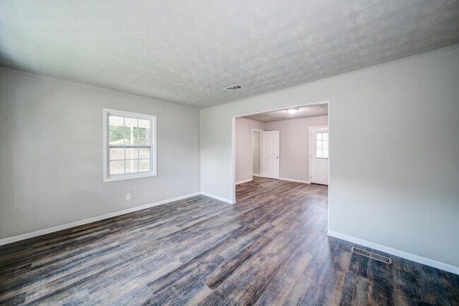 Building Photo - 4644 Todd Ct