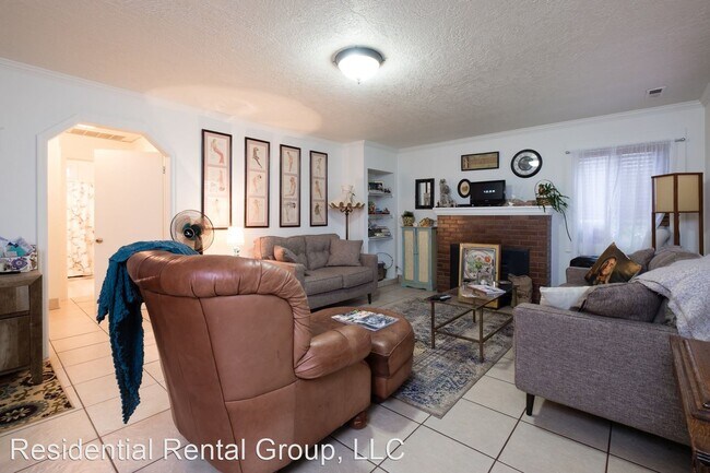 Building Photo - 3 br, 2 bath House - 258 SE 5th Avenue