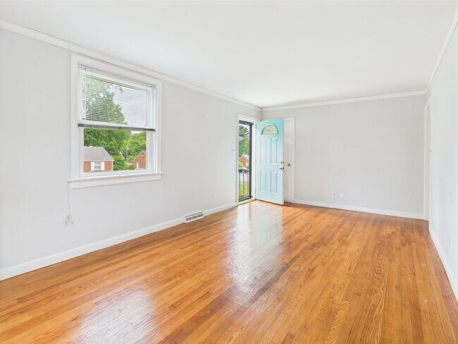 Foto del edificio - 1661 Rockwood Rd